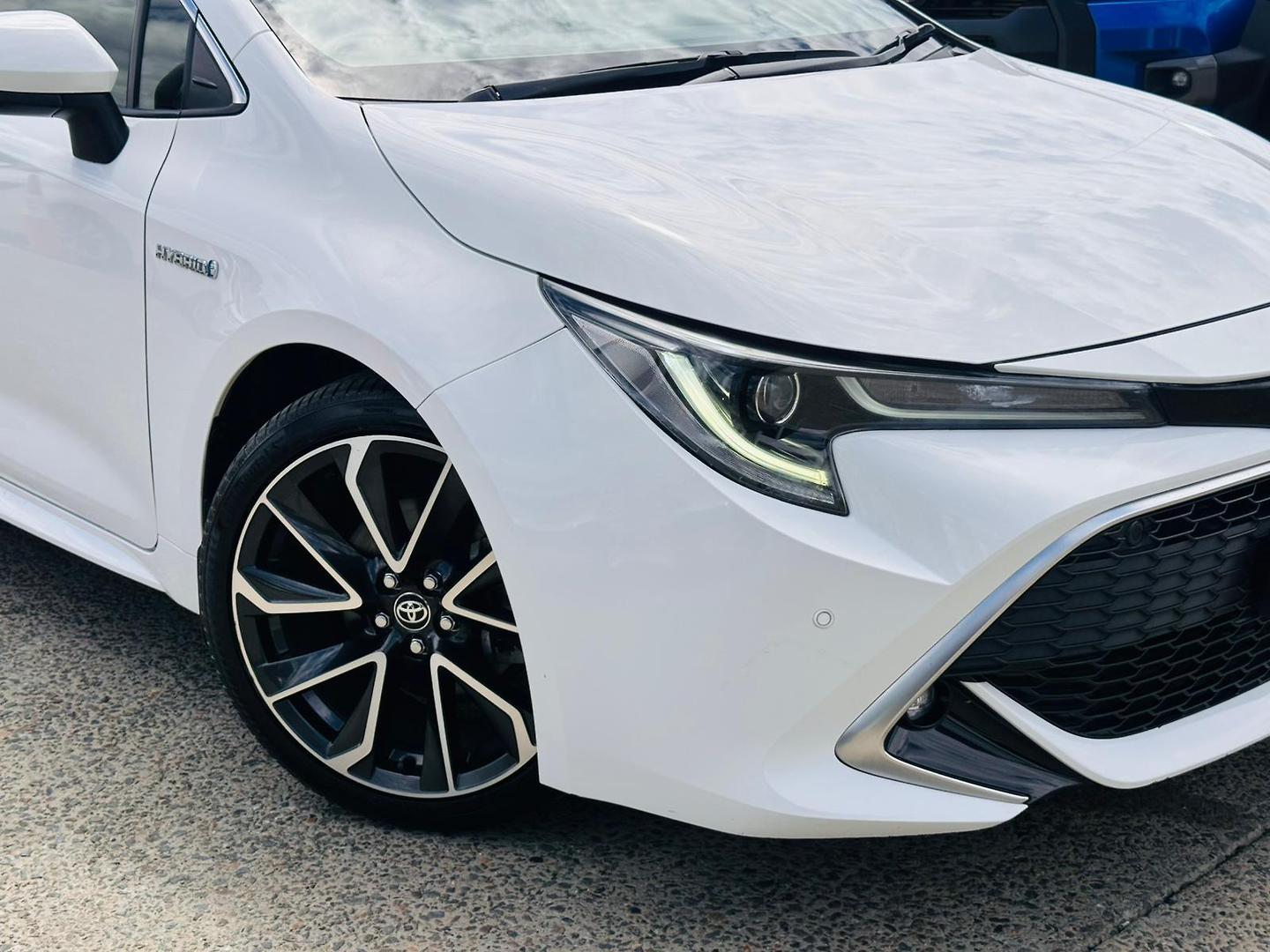 2019 Toyota Corolla ZR in White
