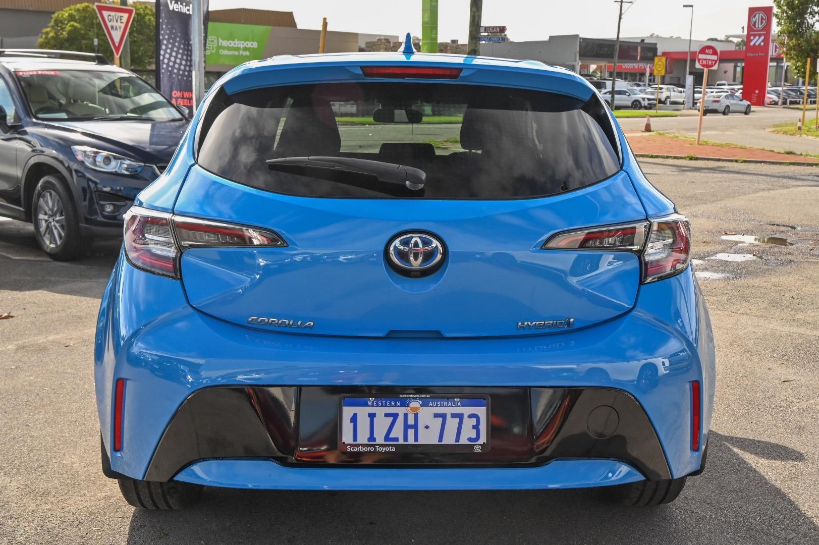 2020 Toyota Corolla Ascent Sport in Blue