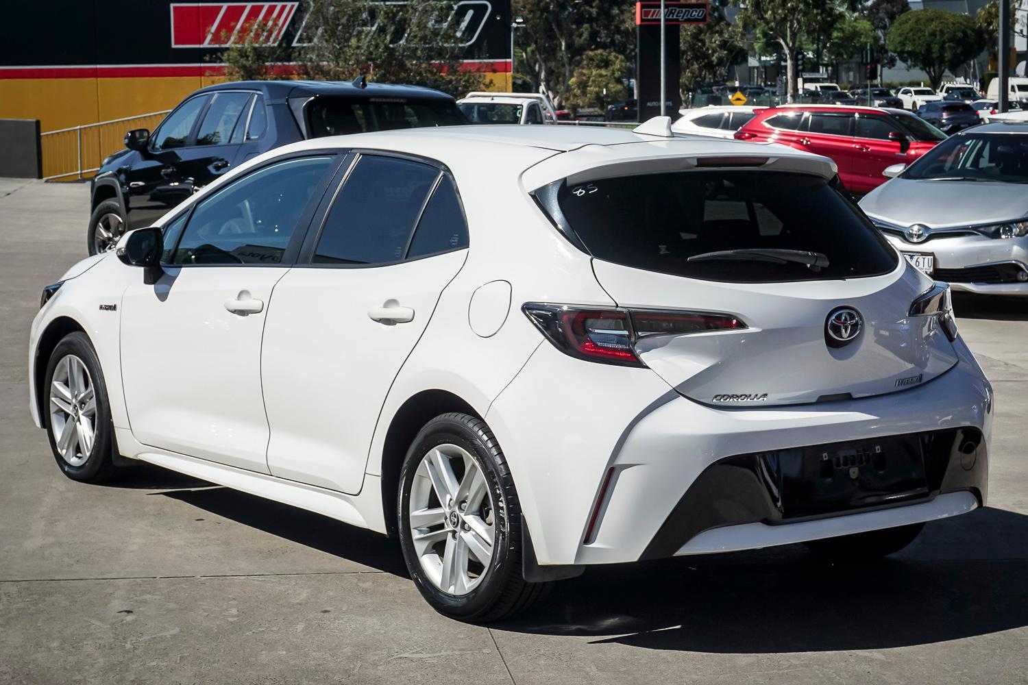 2021 Toyota Corolla Ascent Sport in White