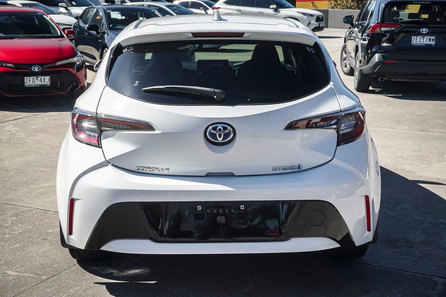 2021 Toyota Corolla Ascent Sport in White