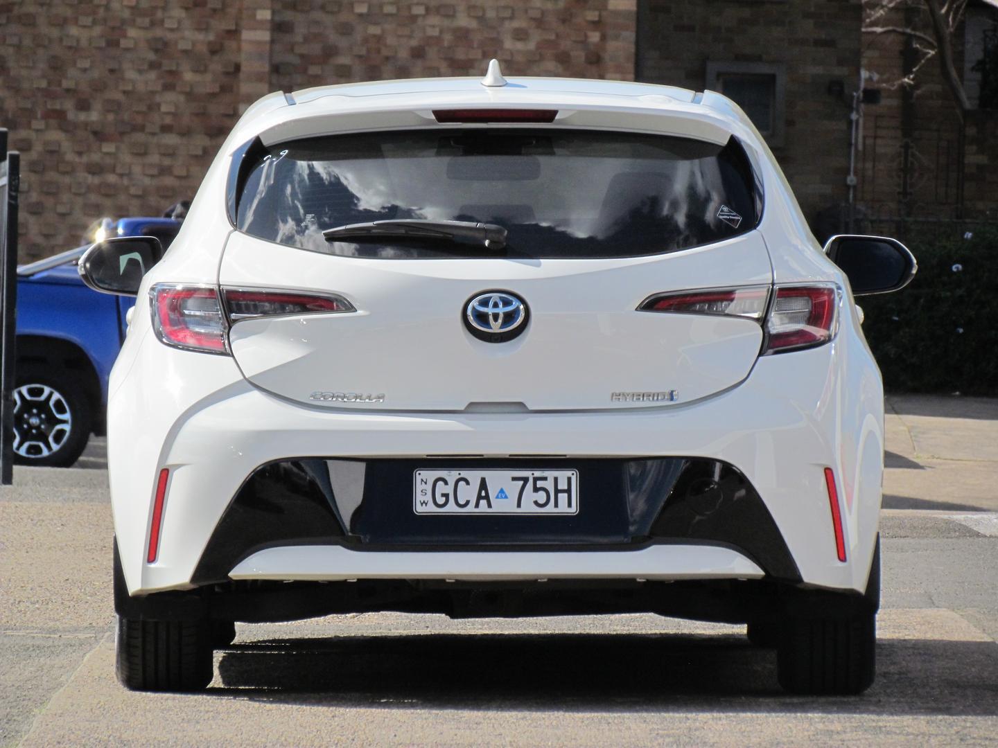 2022 Toyota Corolla Ascent Sport in White