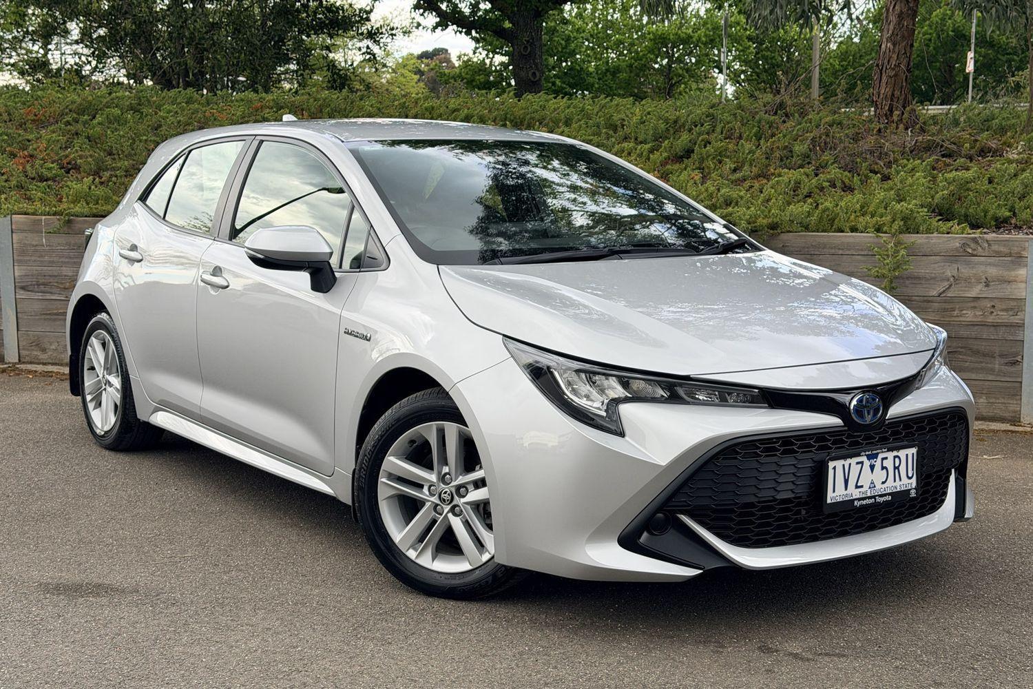 2022 Toyota Corolla Ascent Sport in Silver