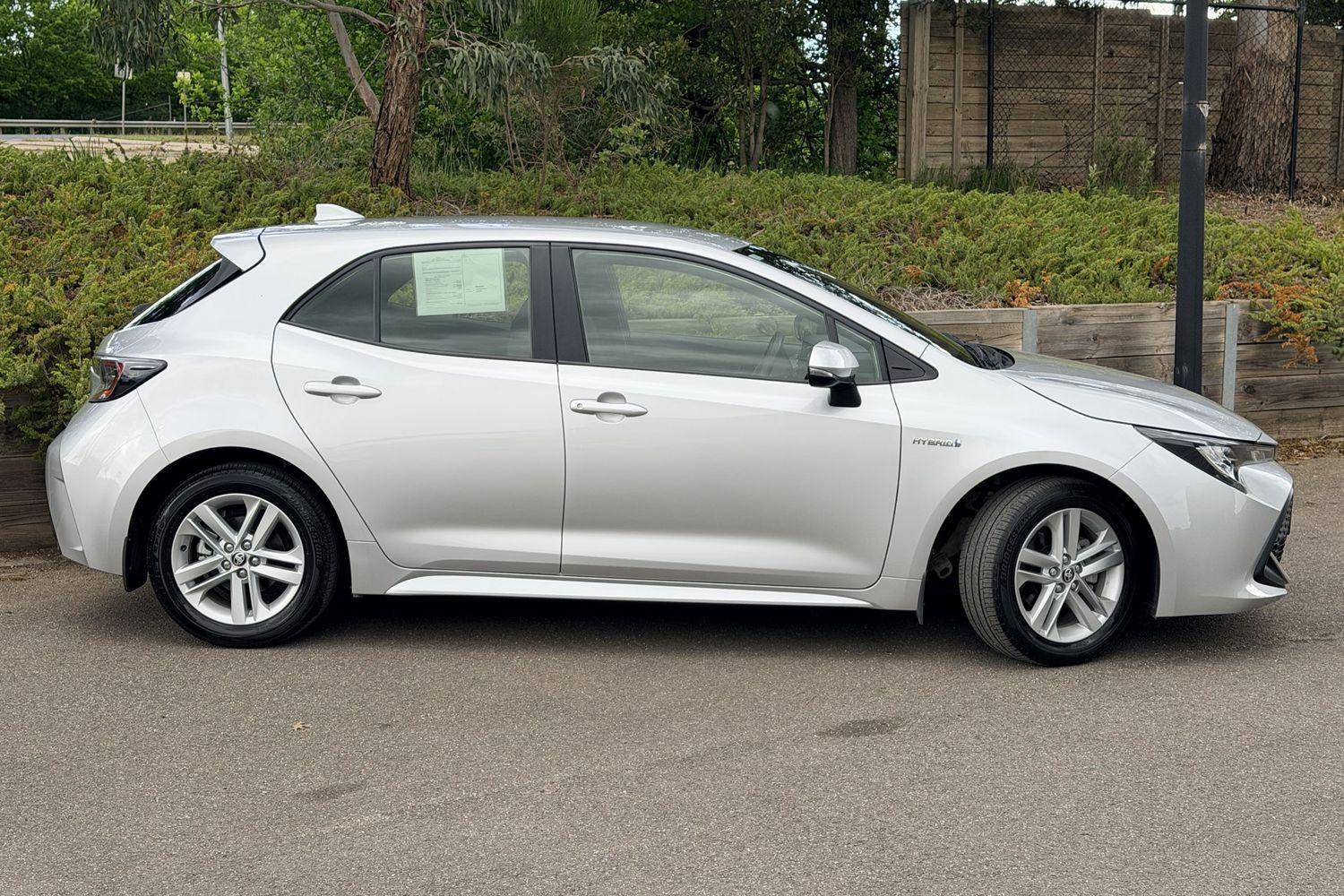 2022 Toyota Corolla Ascent Sport in Silver