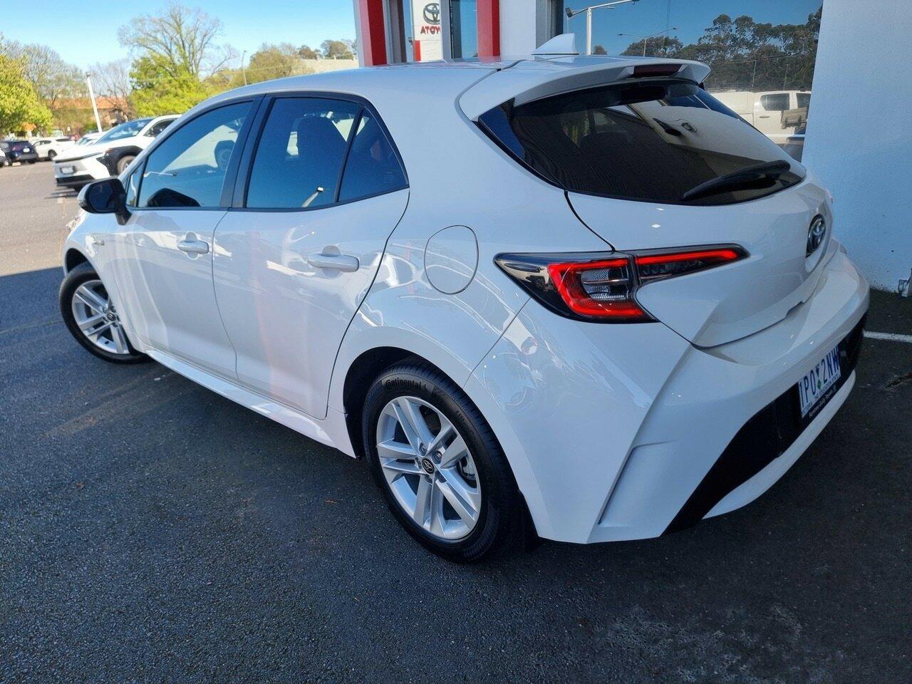 2019 Toyota Corolla Ascent Sport in White