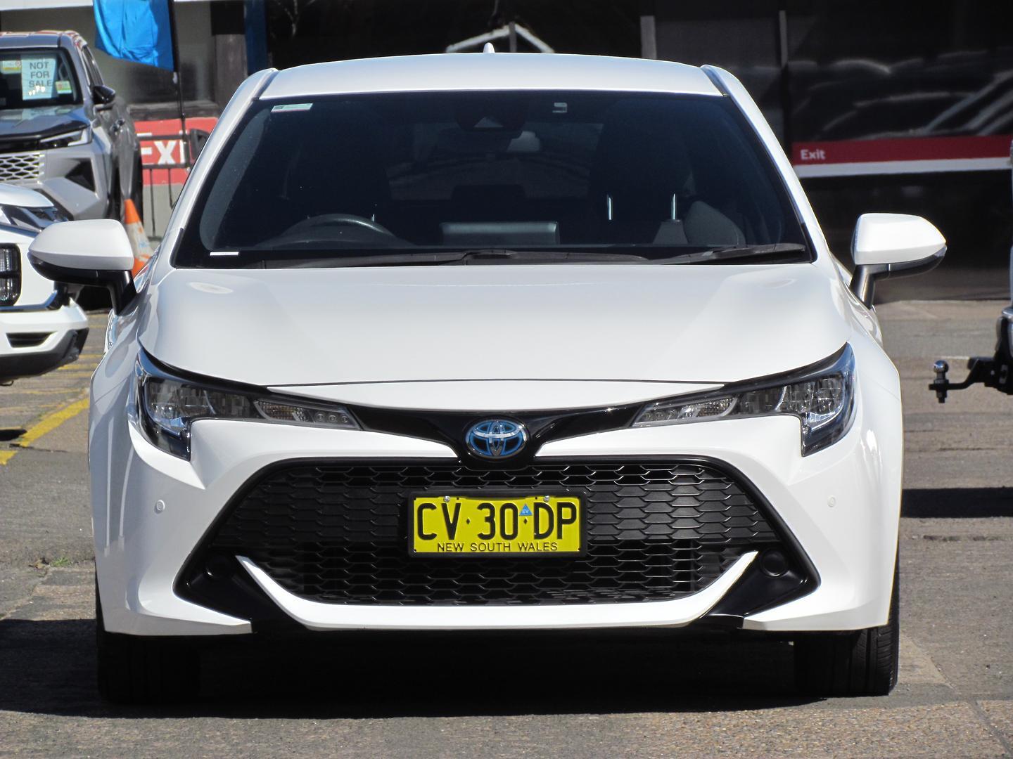 2019 Toyota Corolla Ascent Sport in White