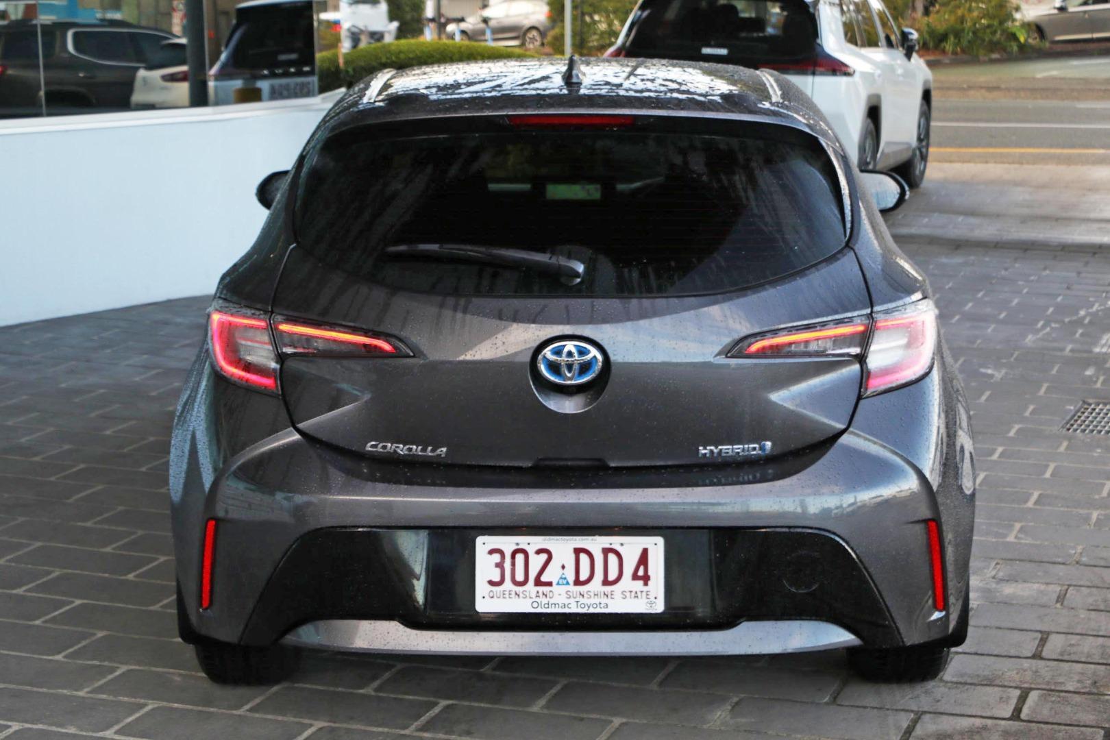 2020 Toyota Corolla Ascent Sport in Silver