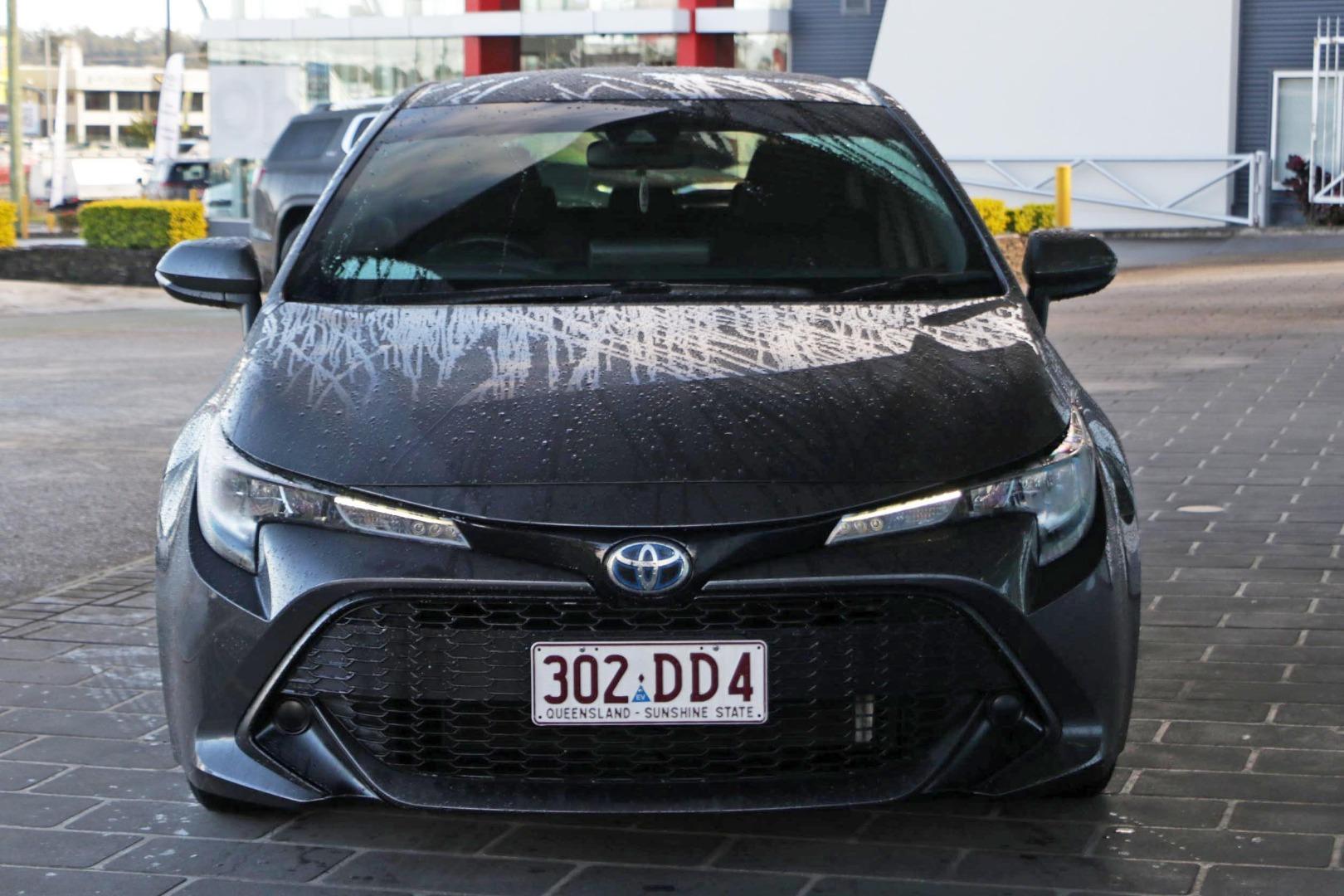 2020 Toyota Corolla Ascent Sport in Silver