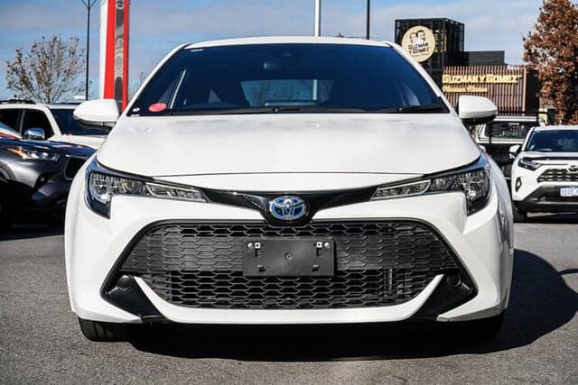 2020 Toyota Corolla Ascent Sport in White
