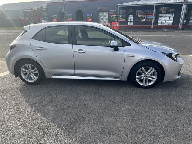 2020 Toyota Corolla Ascent Sport in Silver