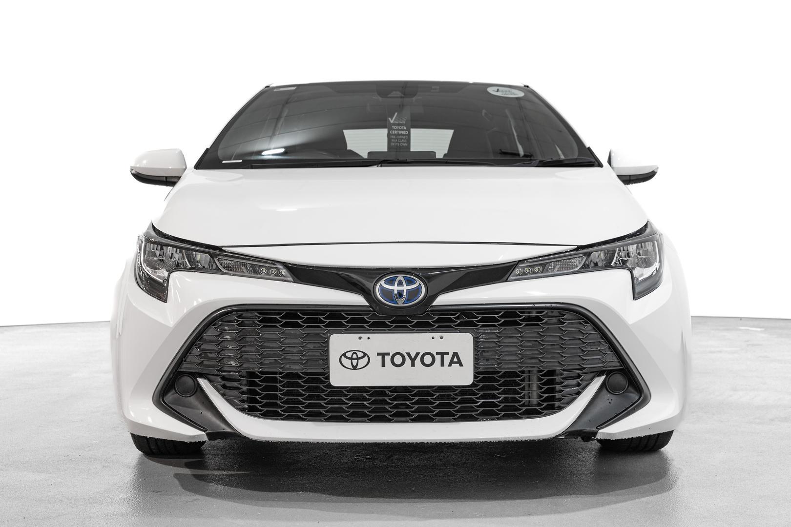 2021 Toyota Corolla Ascent Sport in White