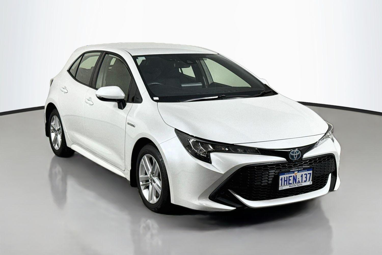 2020 Toyota Corolla Ascent Sport in White
