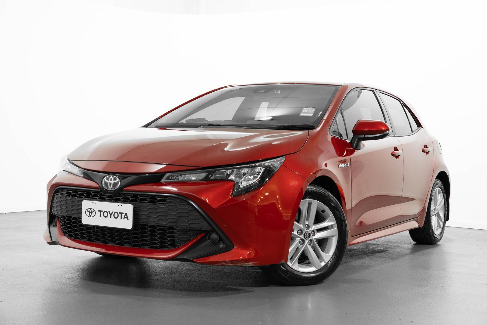 2020 Toyota Corolla Ascent Sport in Red