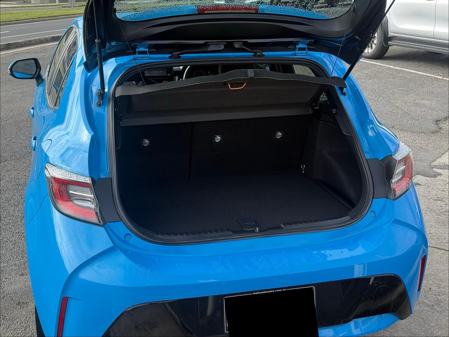2021 Toyota Corolla Ascent Sport in Blue