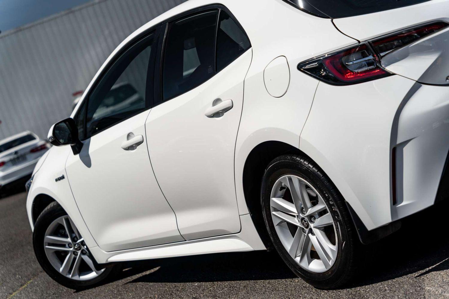 2022 Toyota Corolla Ascent Sport in White