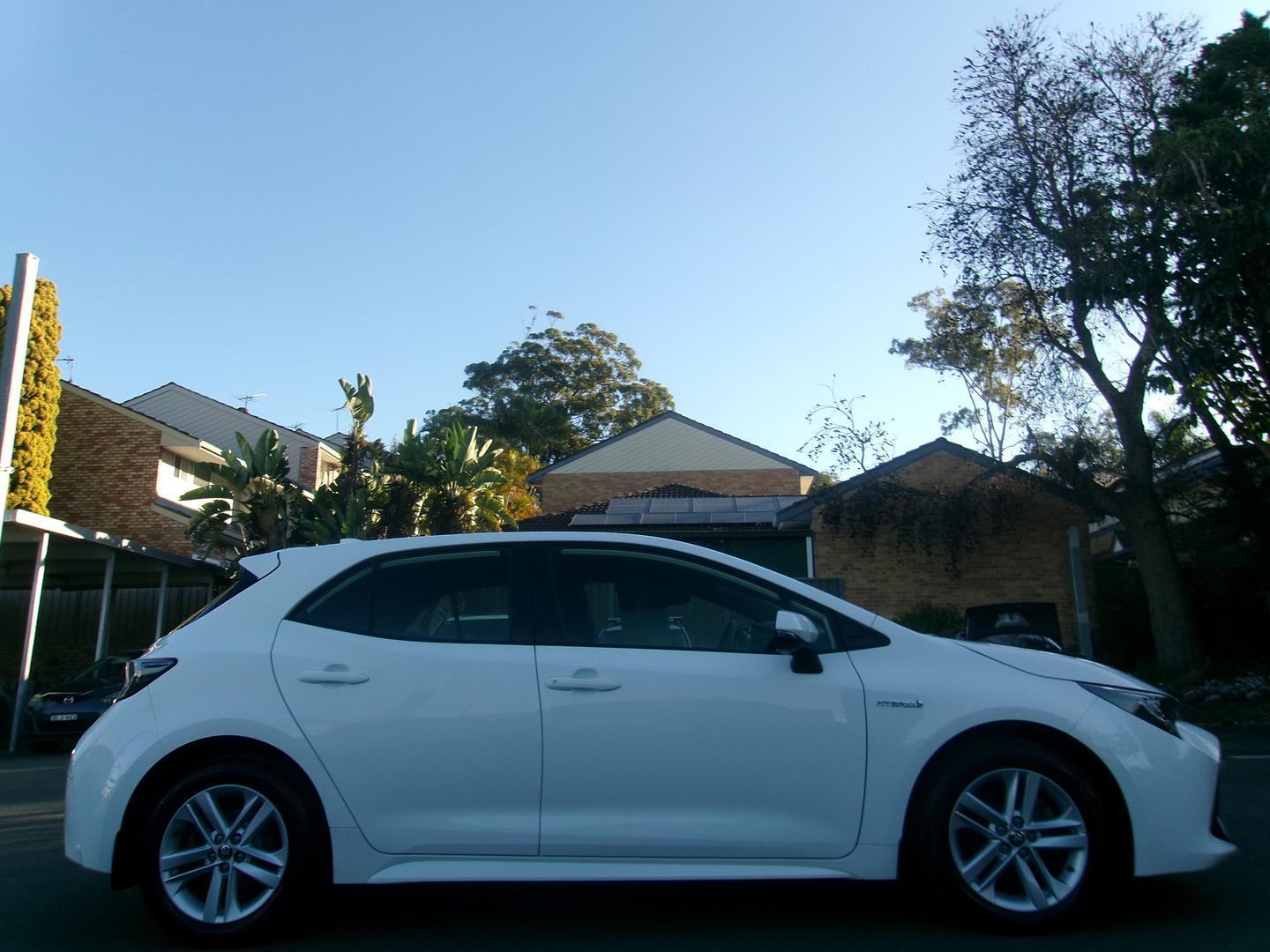 2020 Toyota Corolla Ascent Sport in White