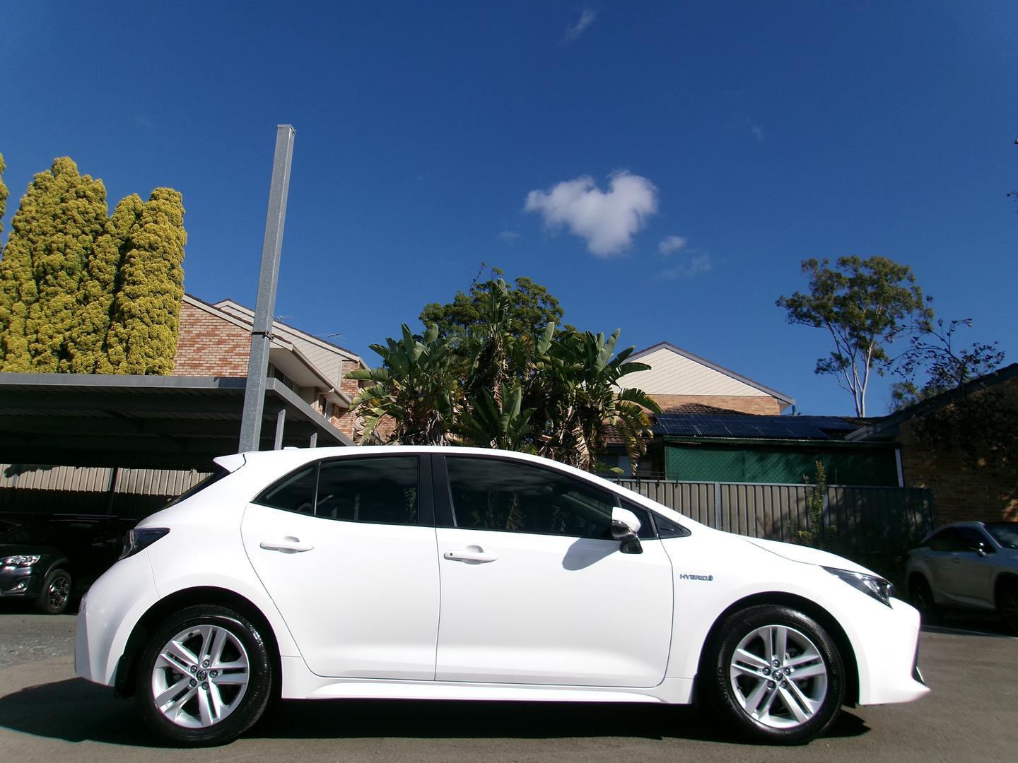 2020 Toyota Corolla Ascent Sport in White