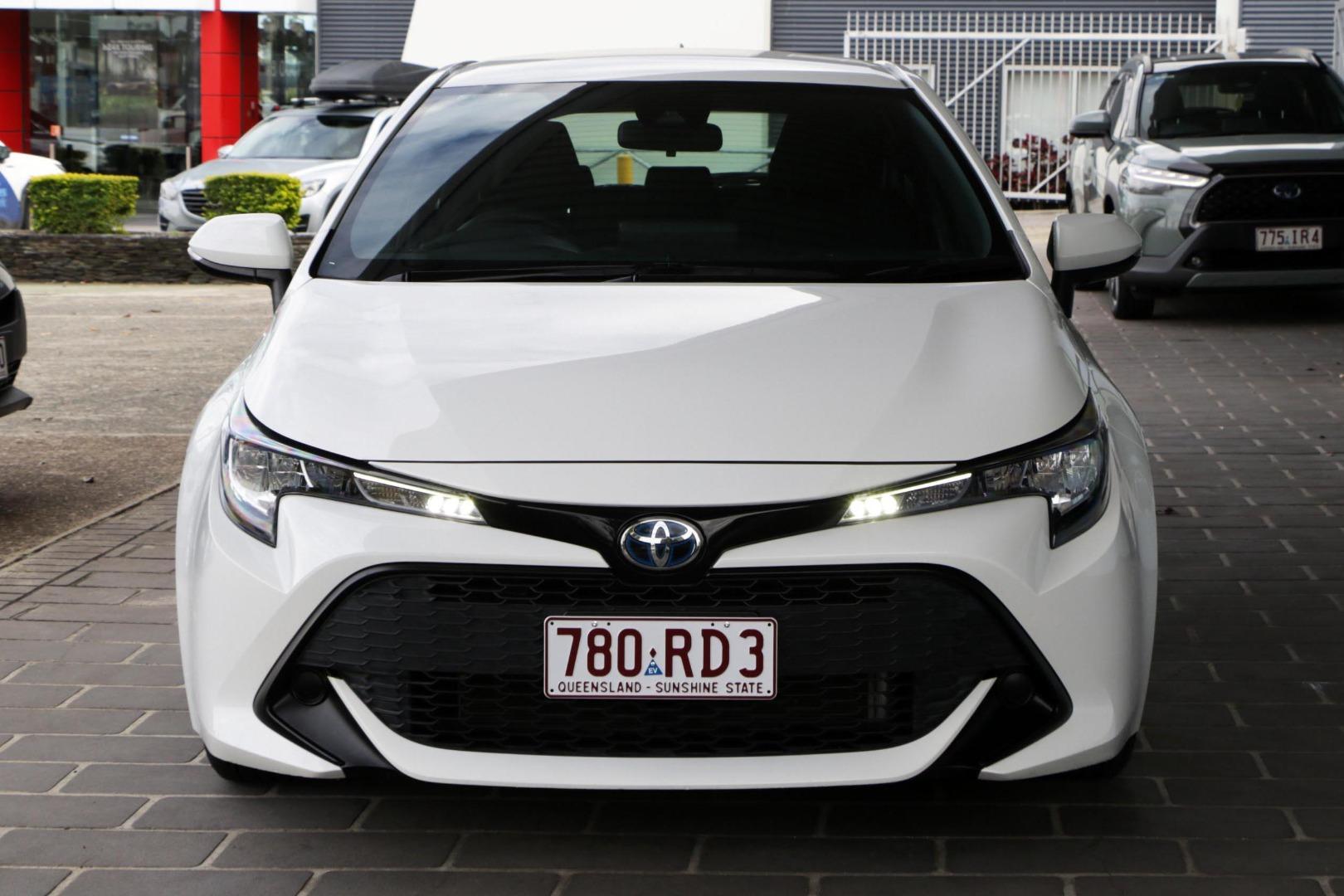 2021 Toyota Corolla Ascent Sport in White