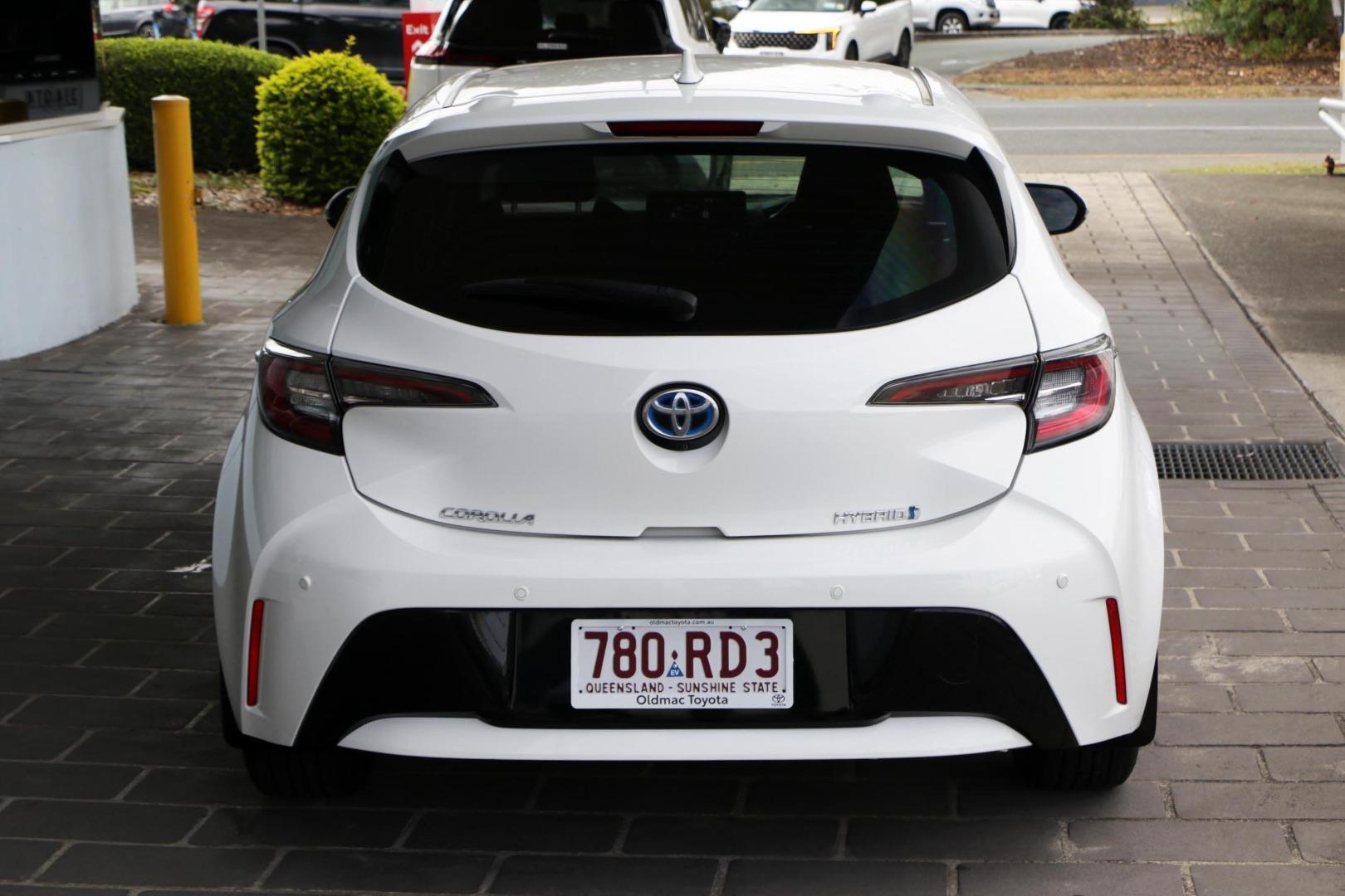 2021 Toyota Corolla Ascent Sport in White
