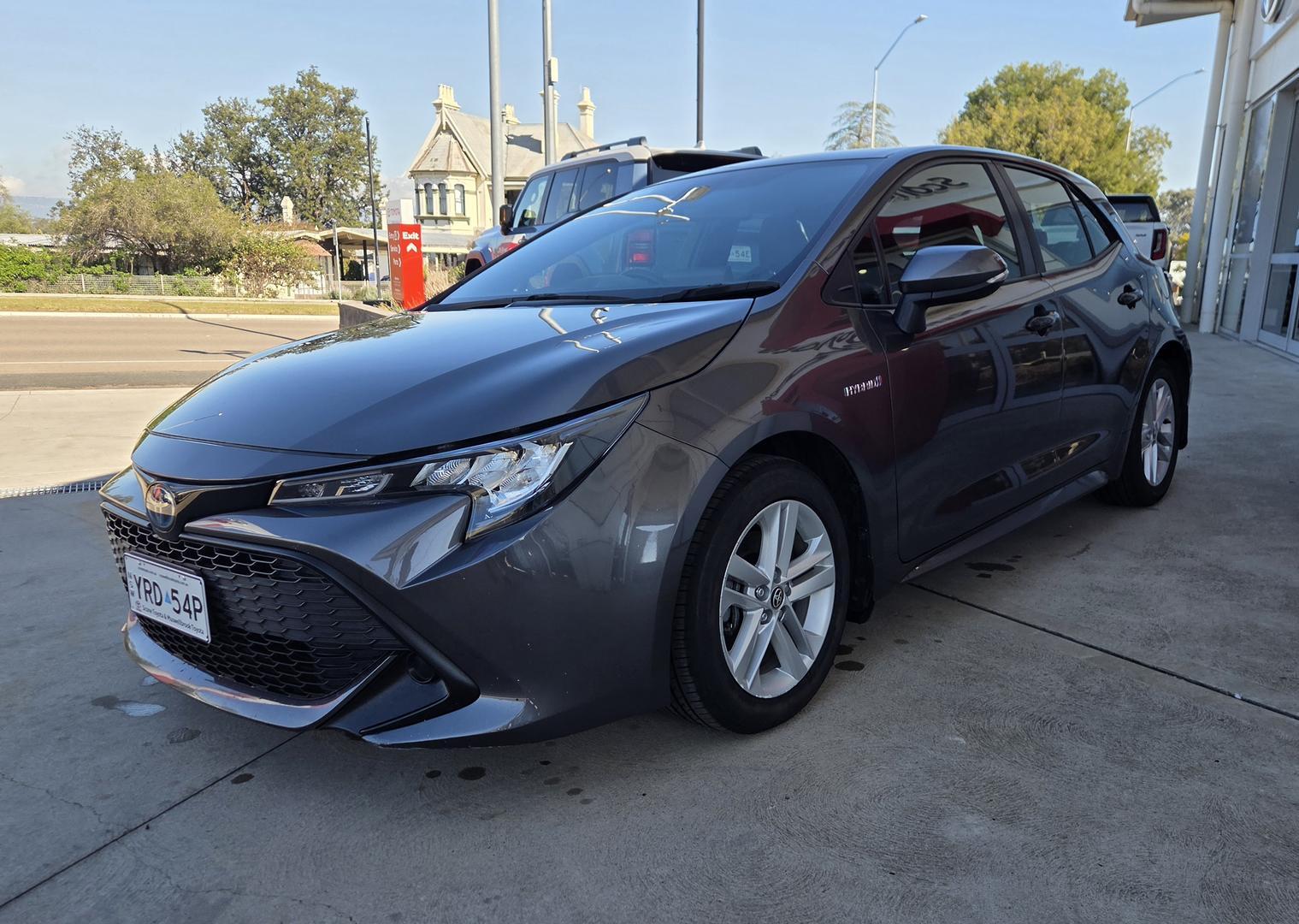 2022 Toyota Corolla Ascent Sport in Silver