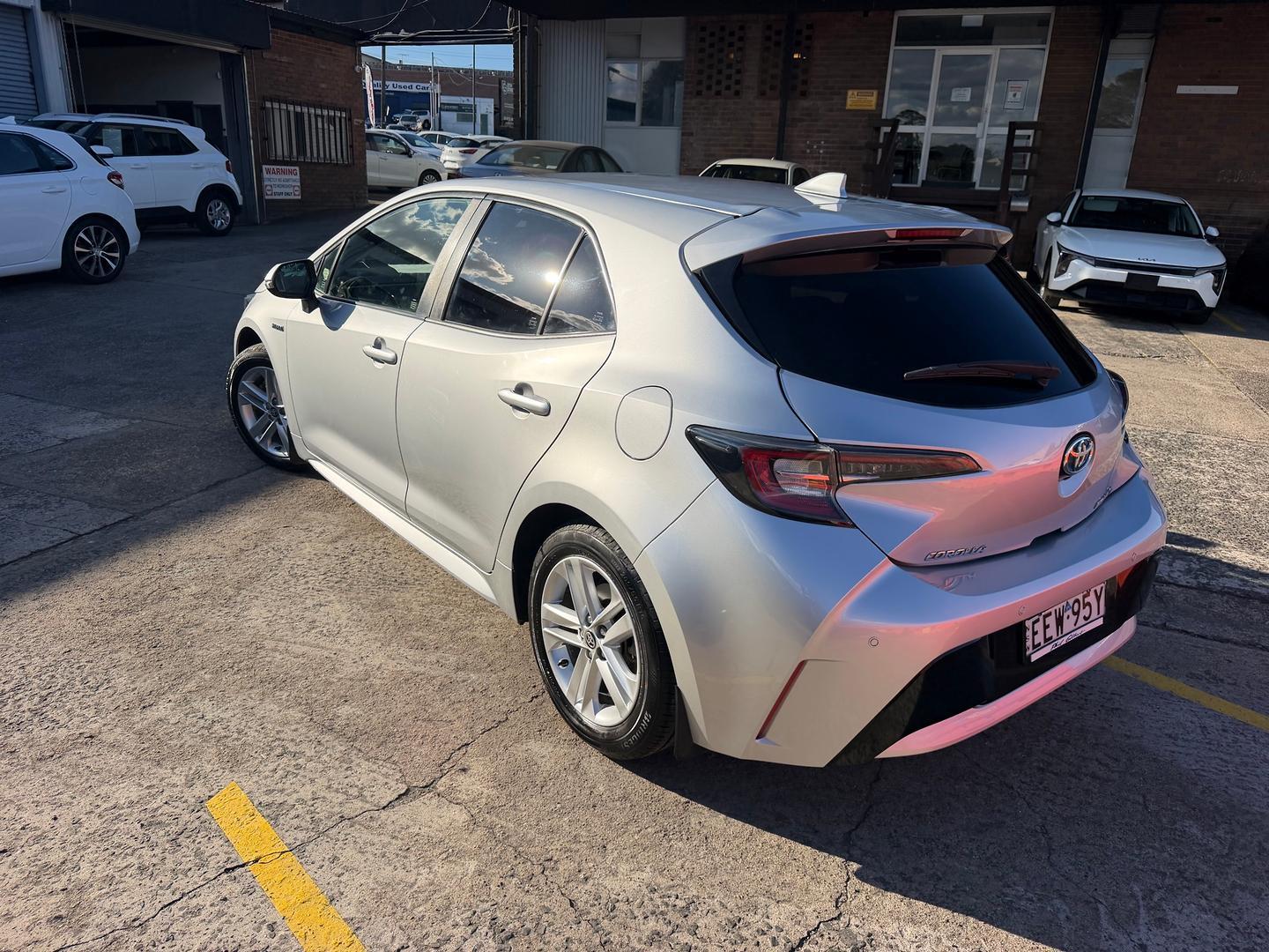 2018 Toyota Corolla Ascent Sport in Silver