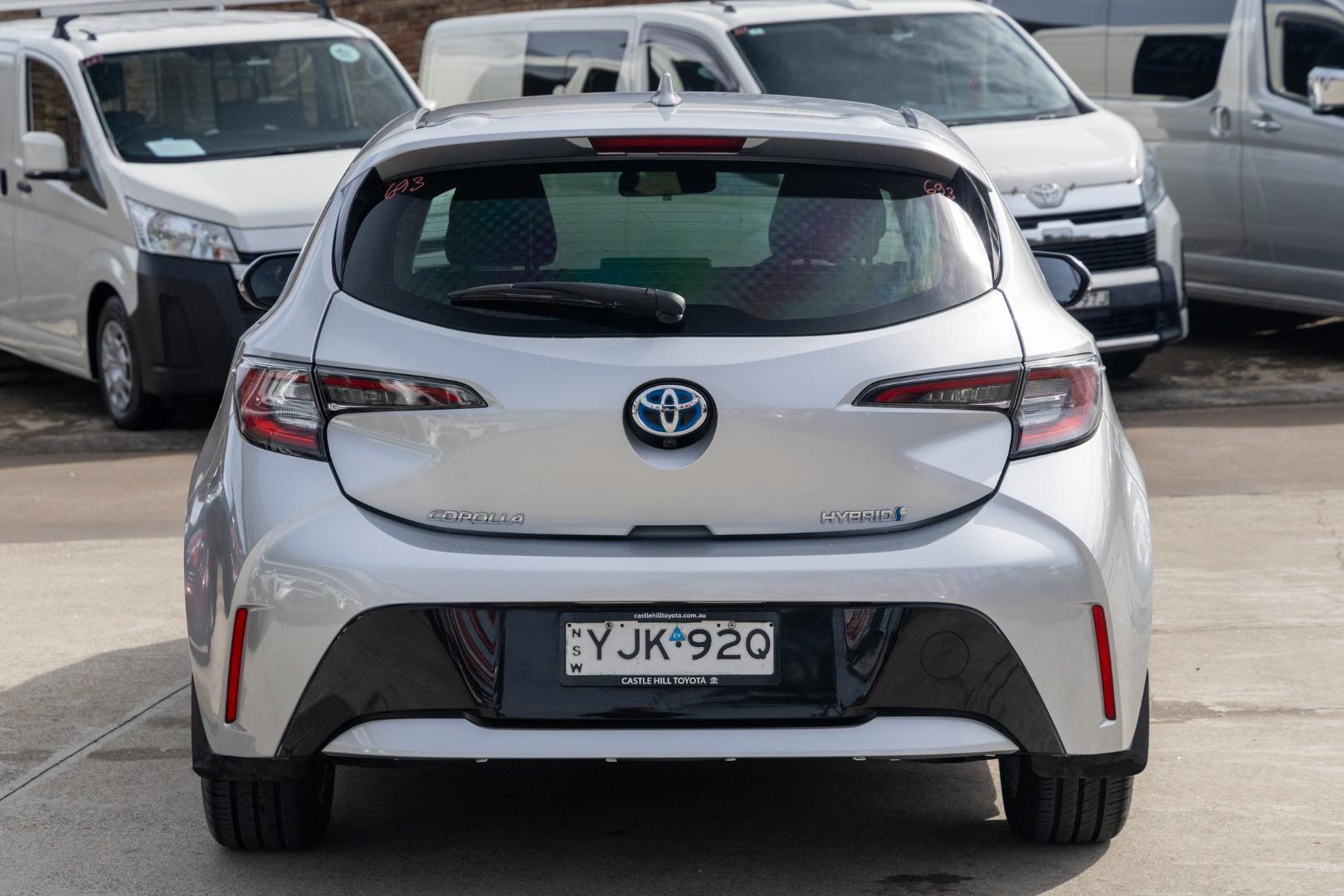 2019 Toyota Corolla Ascent Sport in Silver