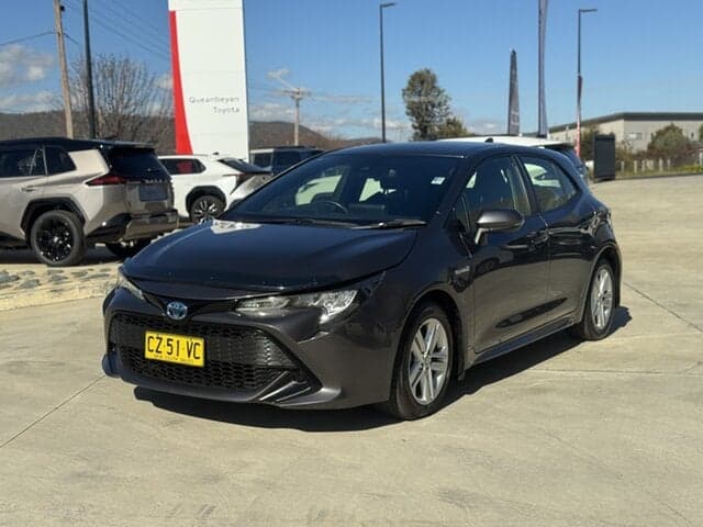 2020 Toyota Corolla Ascent Sport in Silver