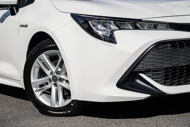 2020 Toyota Corolla Ascent Sport in White