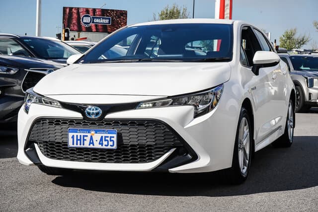 2020 Toyota Corolla Ascent Sport in White