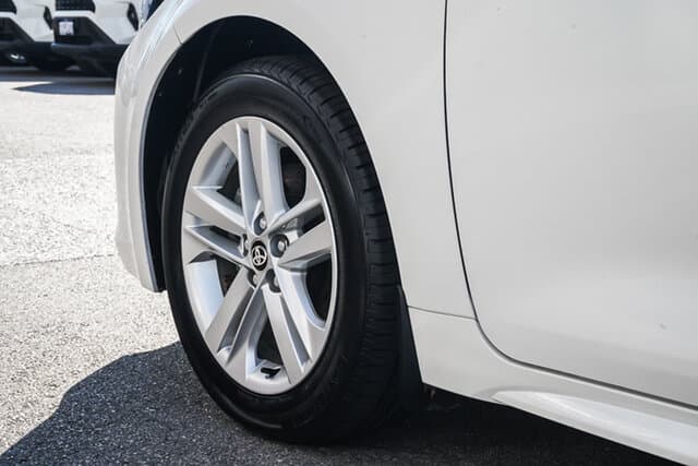 2020 Toyota Corolla Ascent Sport in White