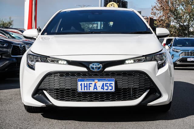 2020 Toyota Corolla Ascent Sport in White