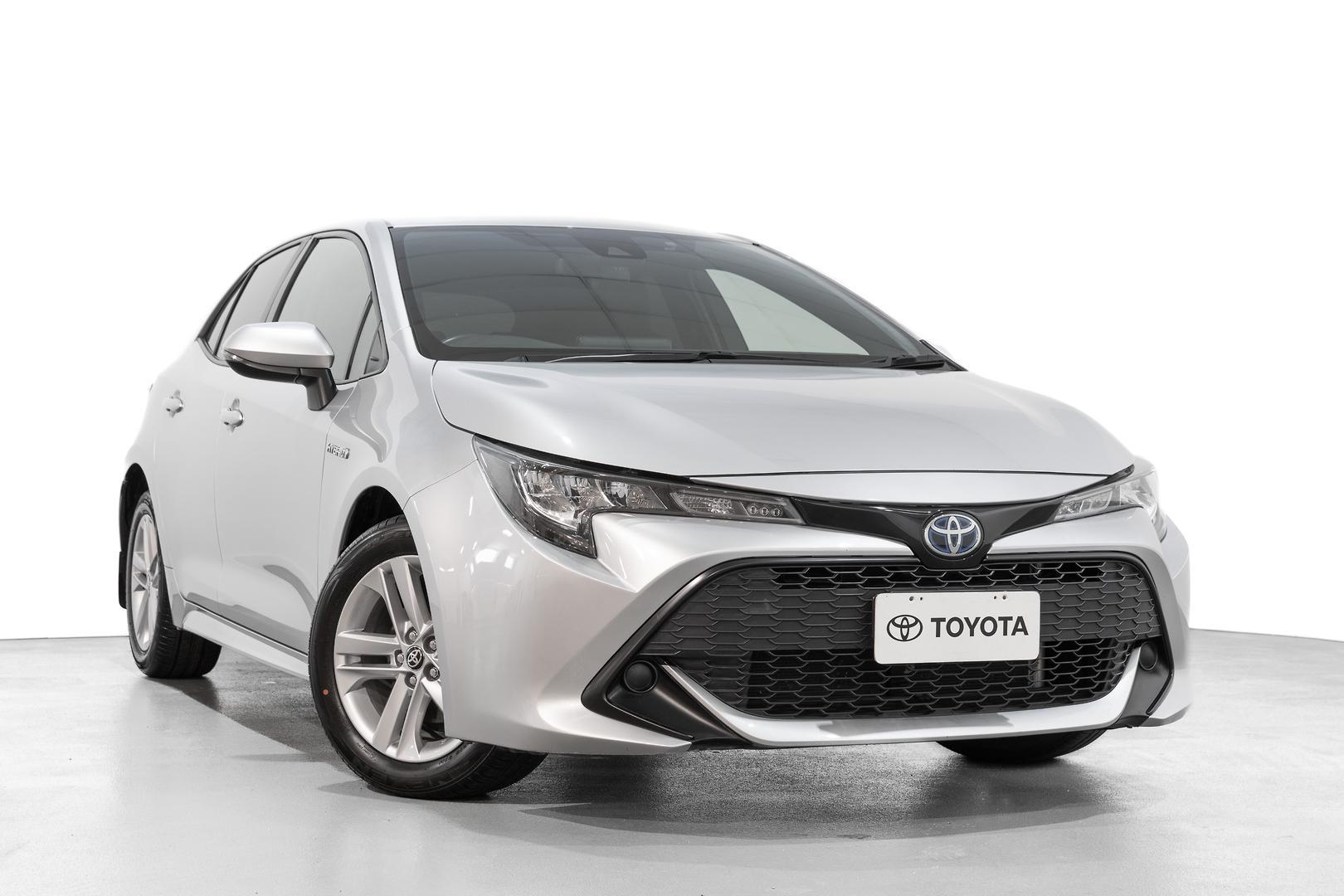 2020 Toyota Corolla Ascent Sport in Silver