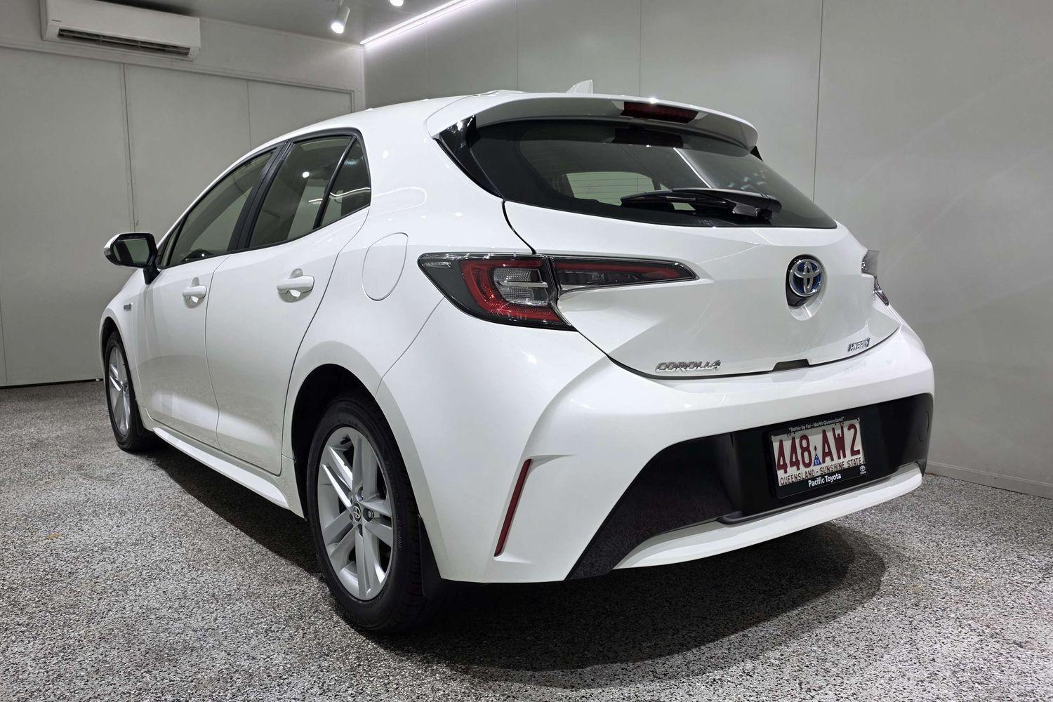2021 Toyota Corolla Ascent Sport in White