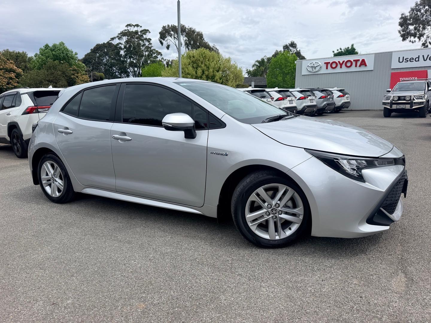2021 Toyota Corolla Ascent Sport in Silver