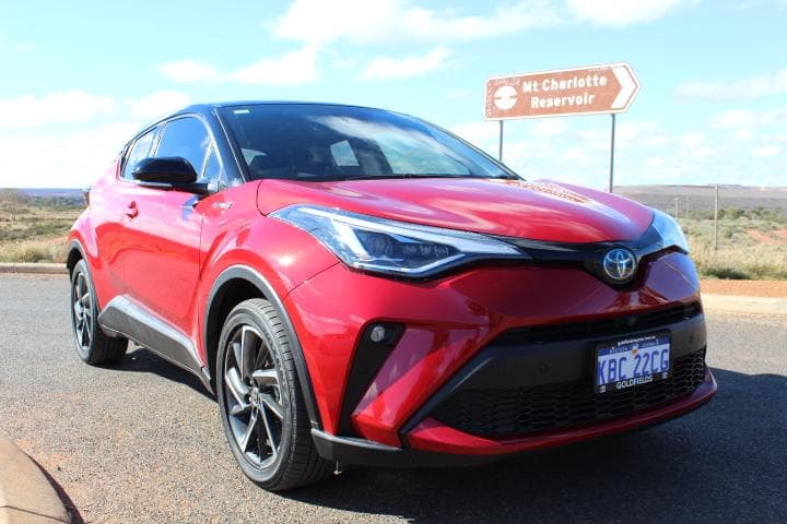 2022 Toyota C-HR Koba 2WD in Two Tone Red