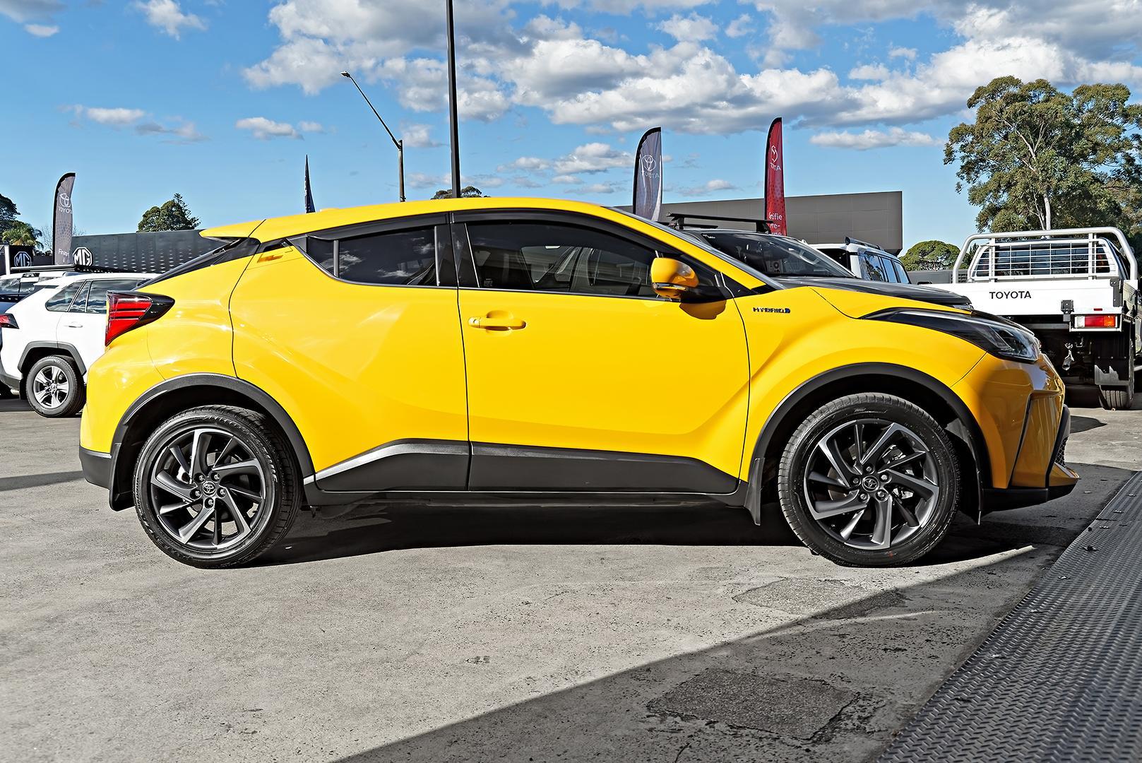 2022 Toyota C-HR Koba 2WD in Yellow