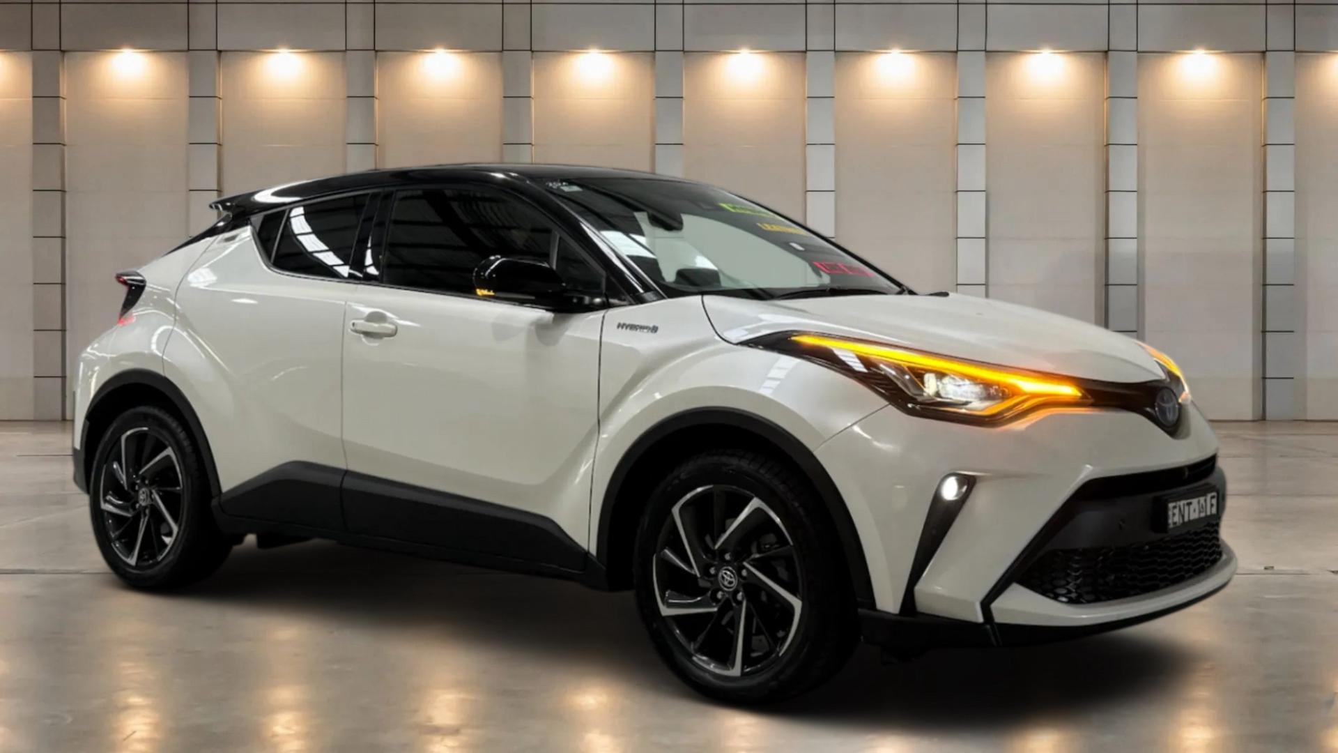2021 Toyota C-HR Koba 2WD in Two Tone White