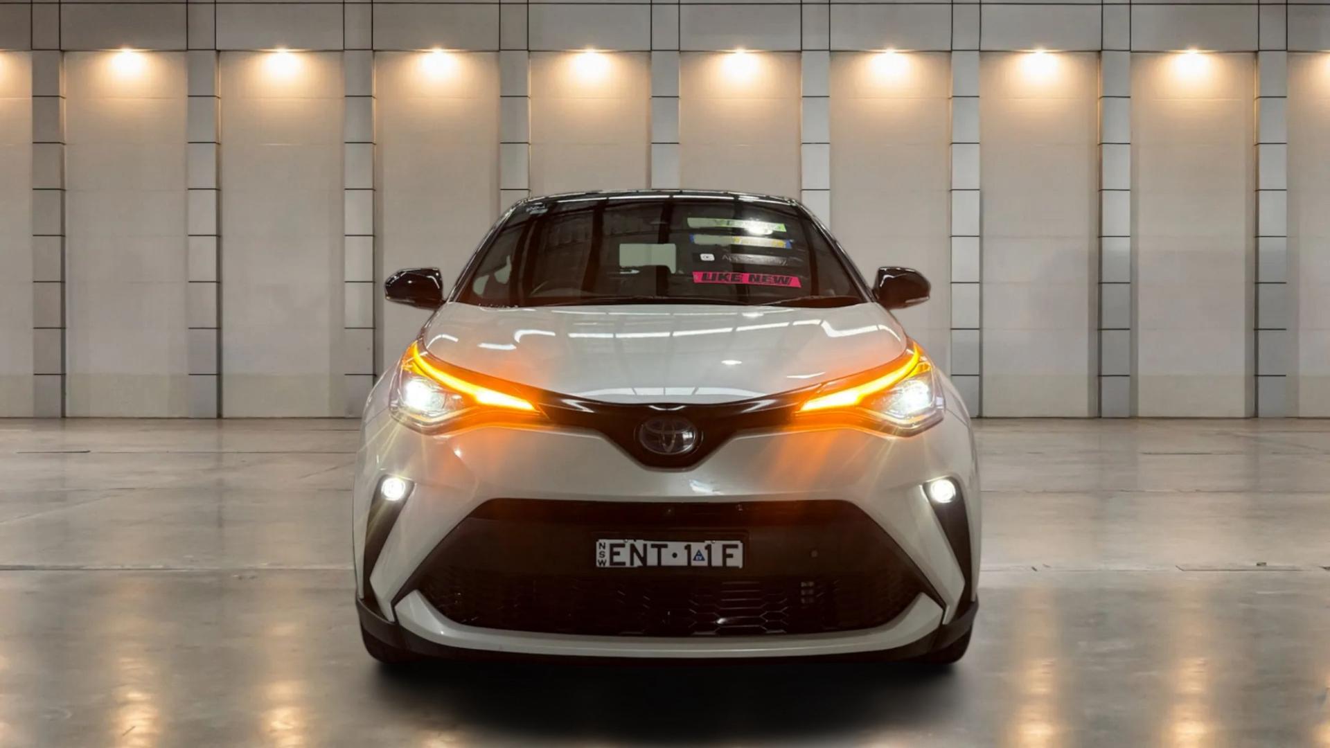 2021 Toyota C-HR Koba 2WD in Two Tone White