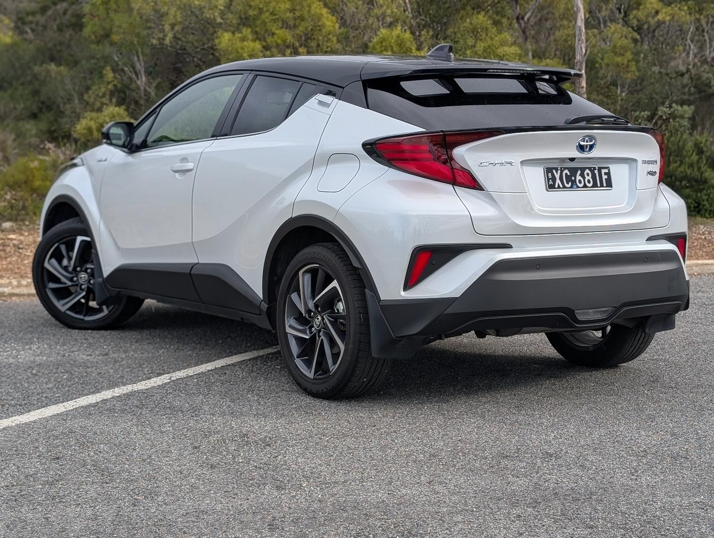 2022 Toyota C-HR Koba in Two Tone White
