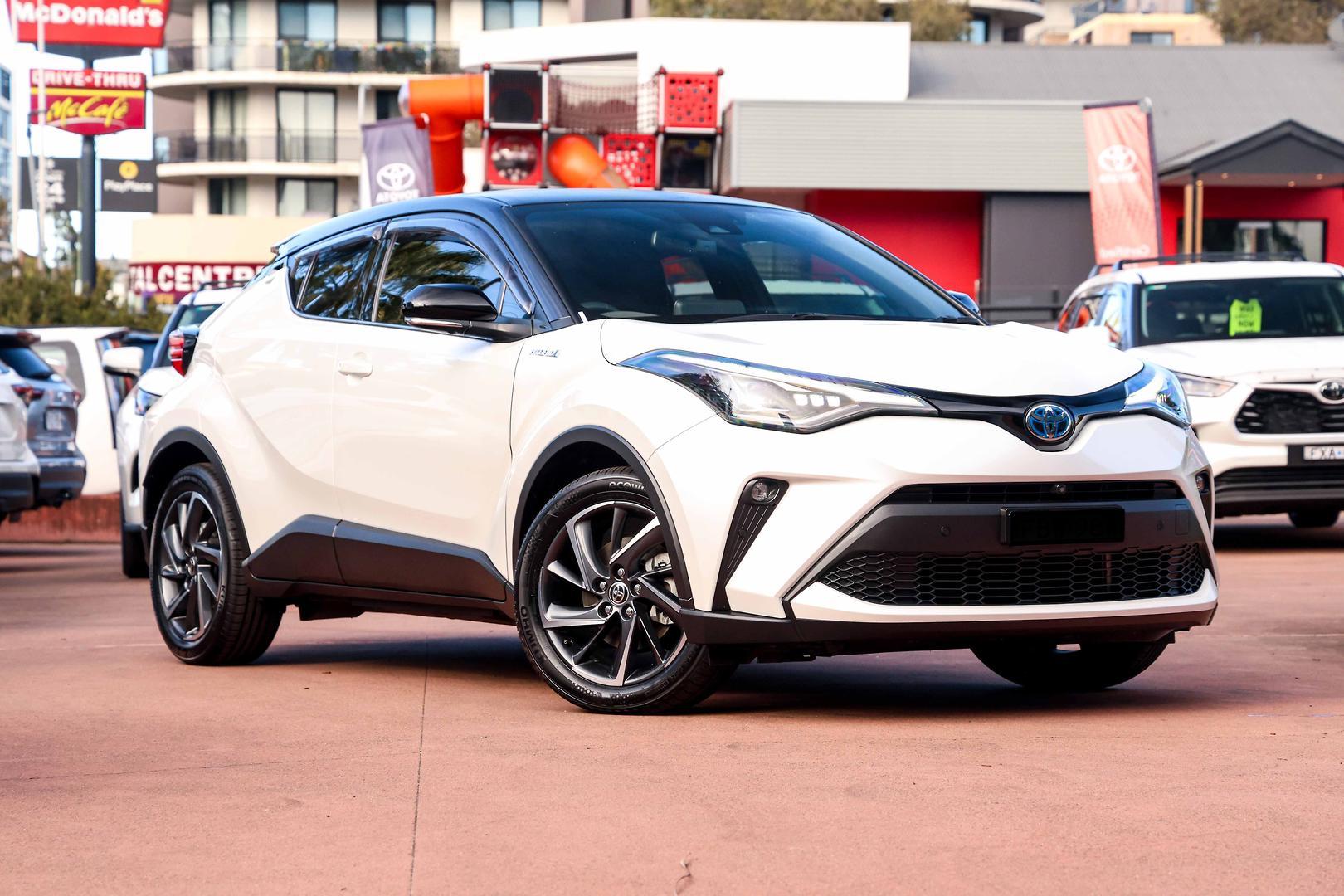2023 Toyota C-HR Koba 2WD in Two Tone White