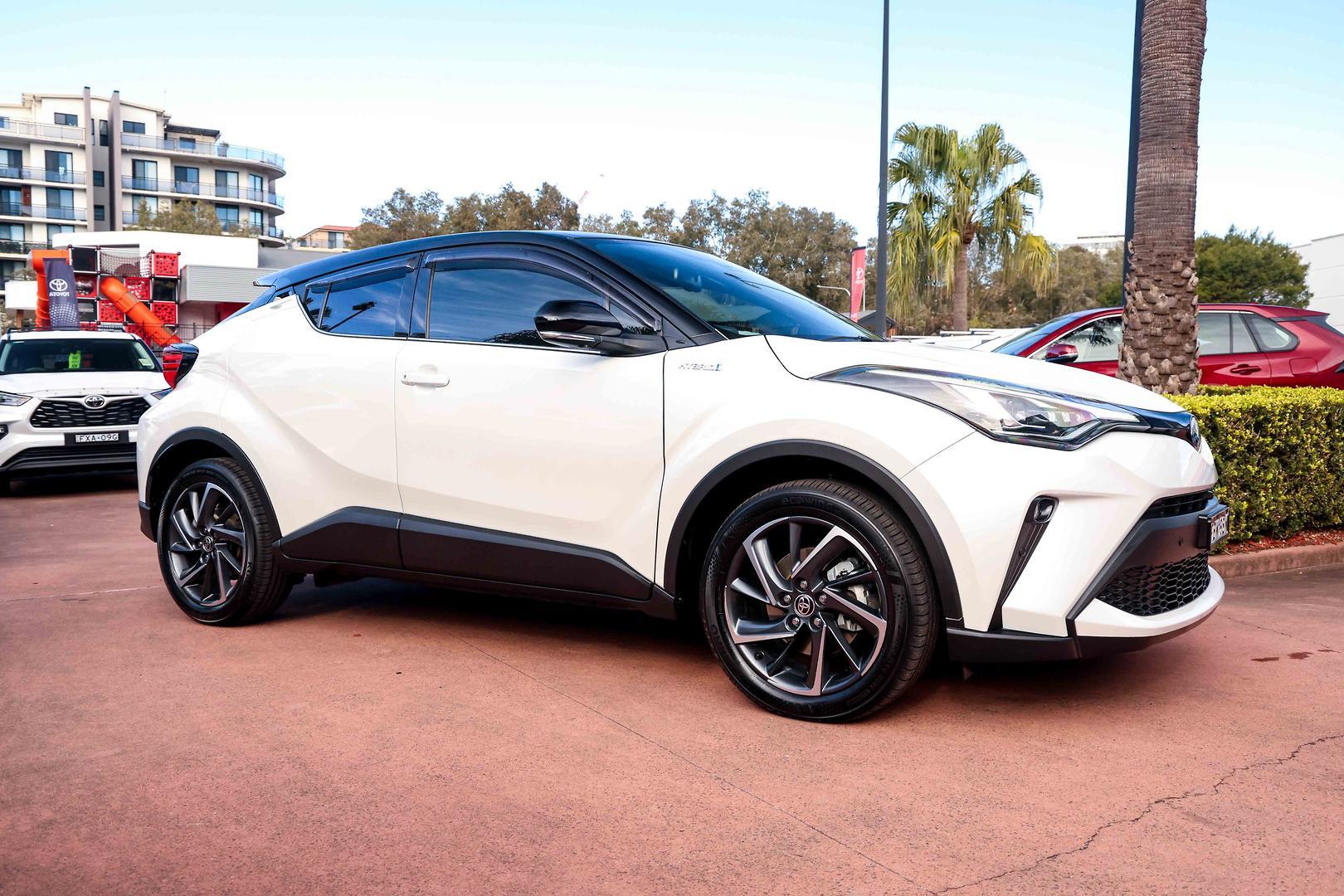 2023 Toyota C-HR Koba 2WD in Two Tone White