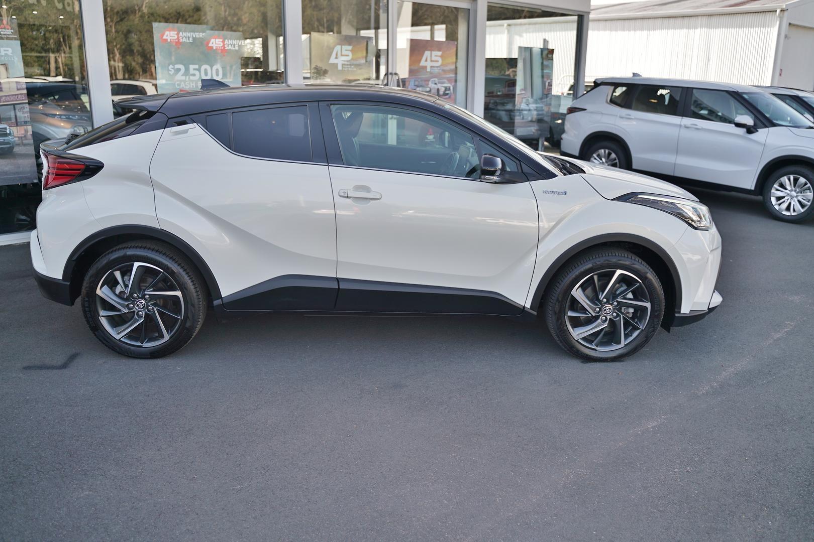2020 Toyota C-HR Koba 2WD in Two Tone White