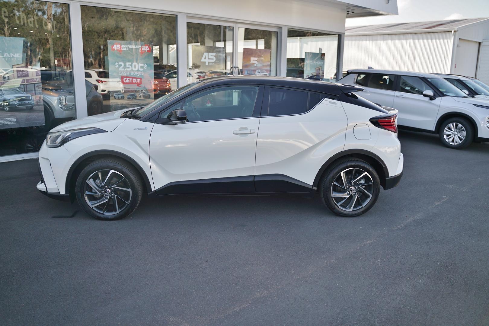 2020 Toyota C-HR Koba 2WD in Two Tone White