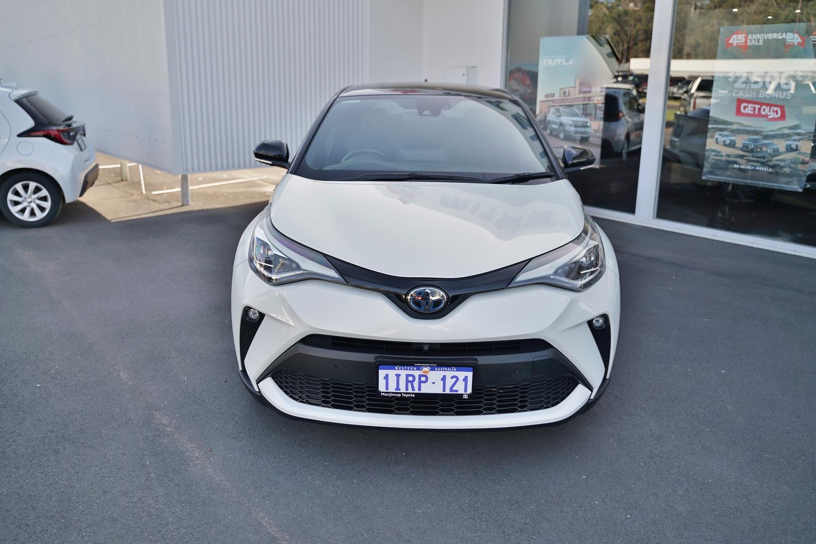 2020 Toyota C-HR Koba 2WD in Two Tone White