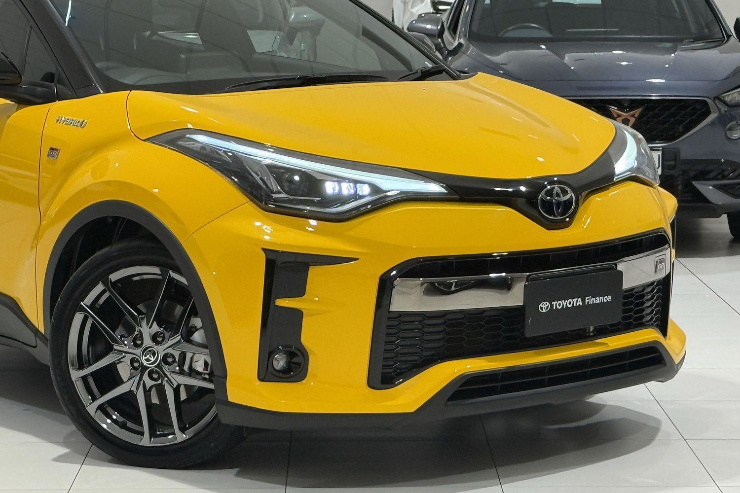 2023 Toyota C-HR GR-S in Two Tone Yellow