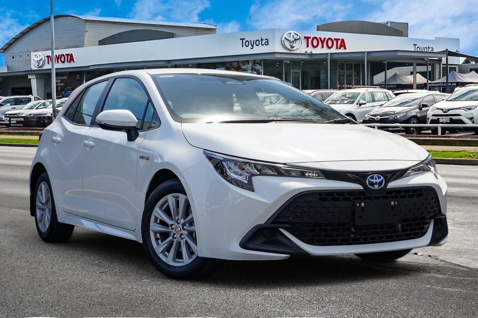 2023 Toyota Corolla Ascent Sport in White