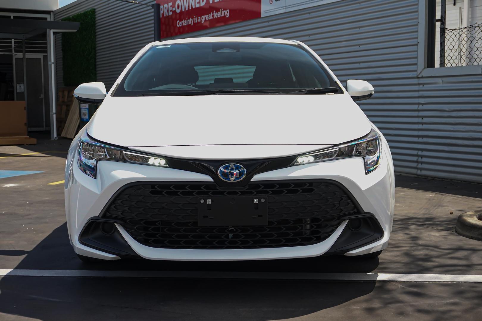 2023 Toyota Corolla Ascent Sport in White
