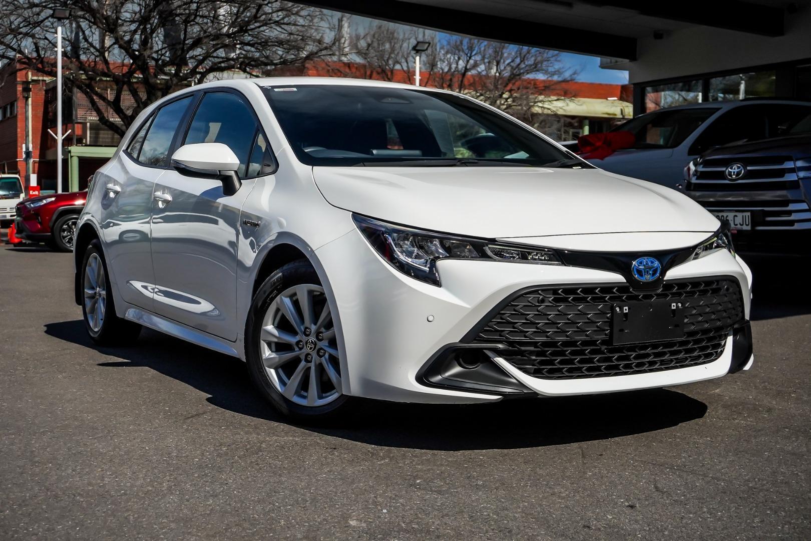 2023 Toyota Corolla Ascent Sport in White