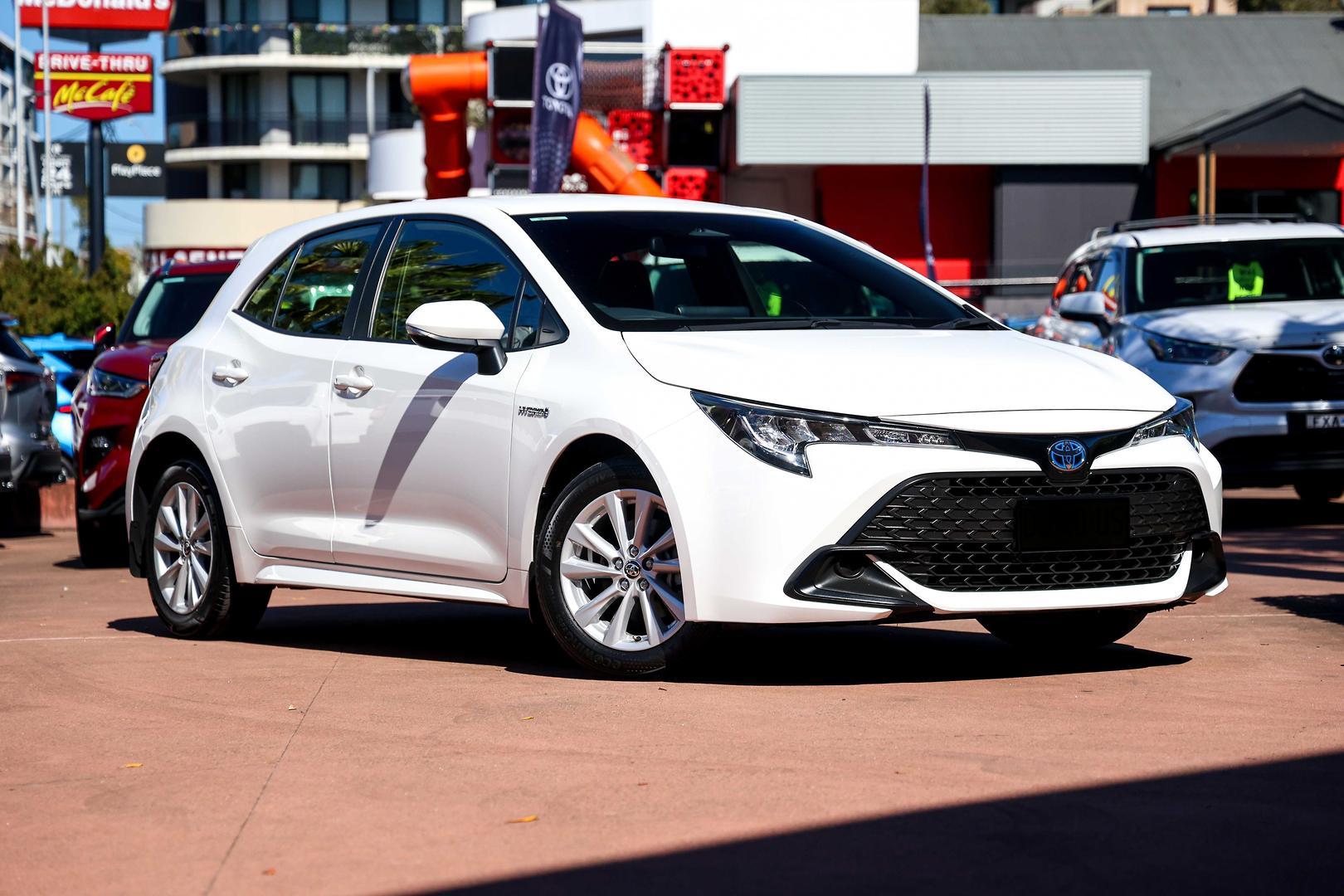 2023 Toyota Corolla Ascent Sport in White