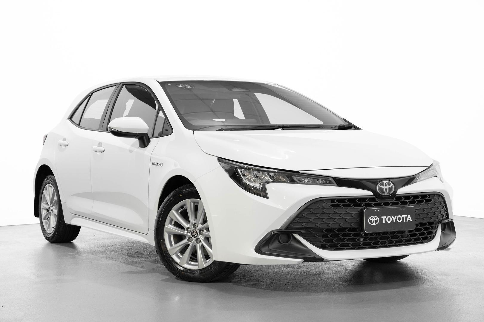 2023 Toyota Corolla Ascent Sport in White