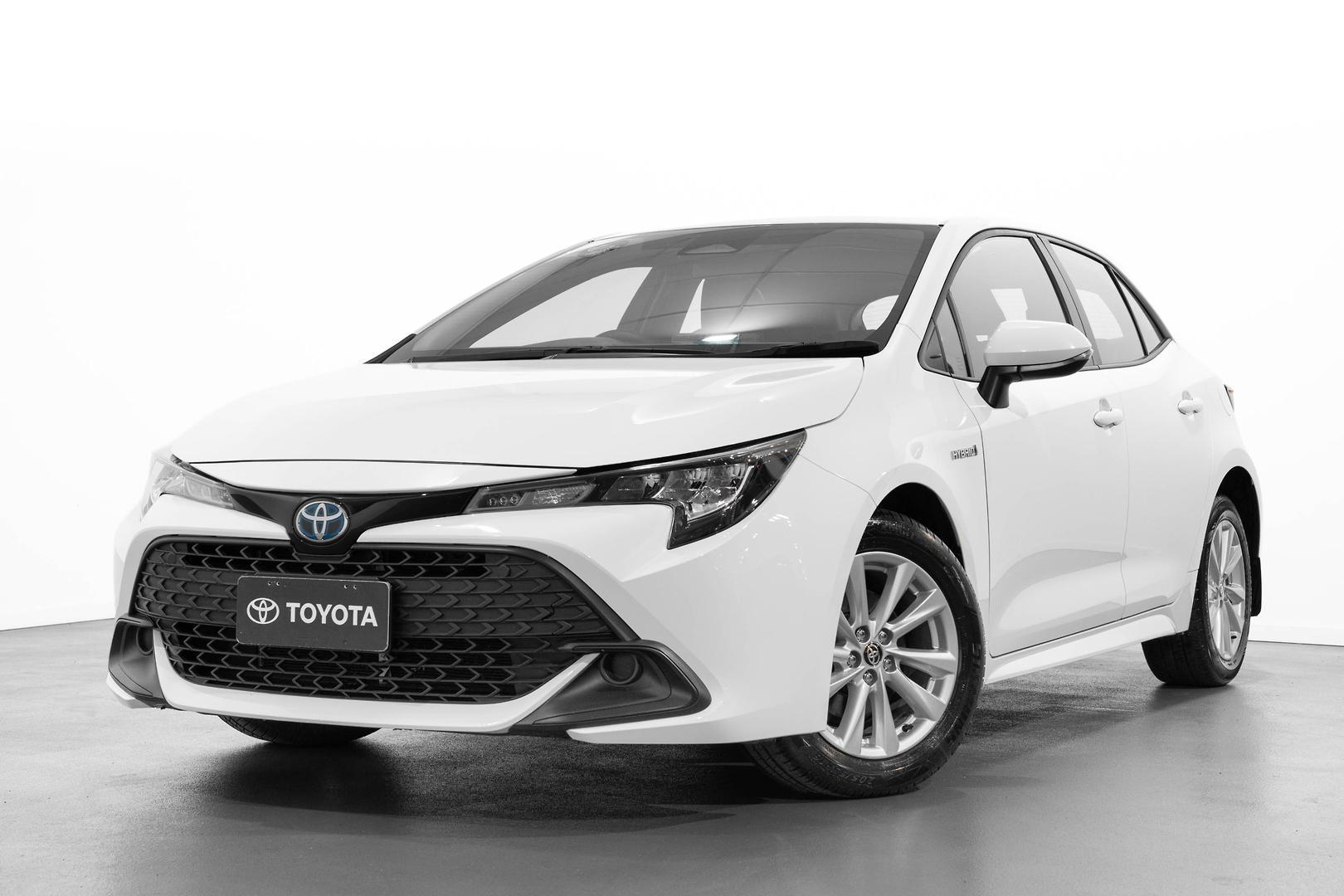 2023 Toyota Corolla Ascent Sport in White